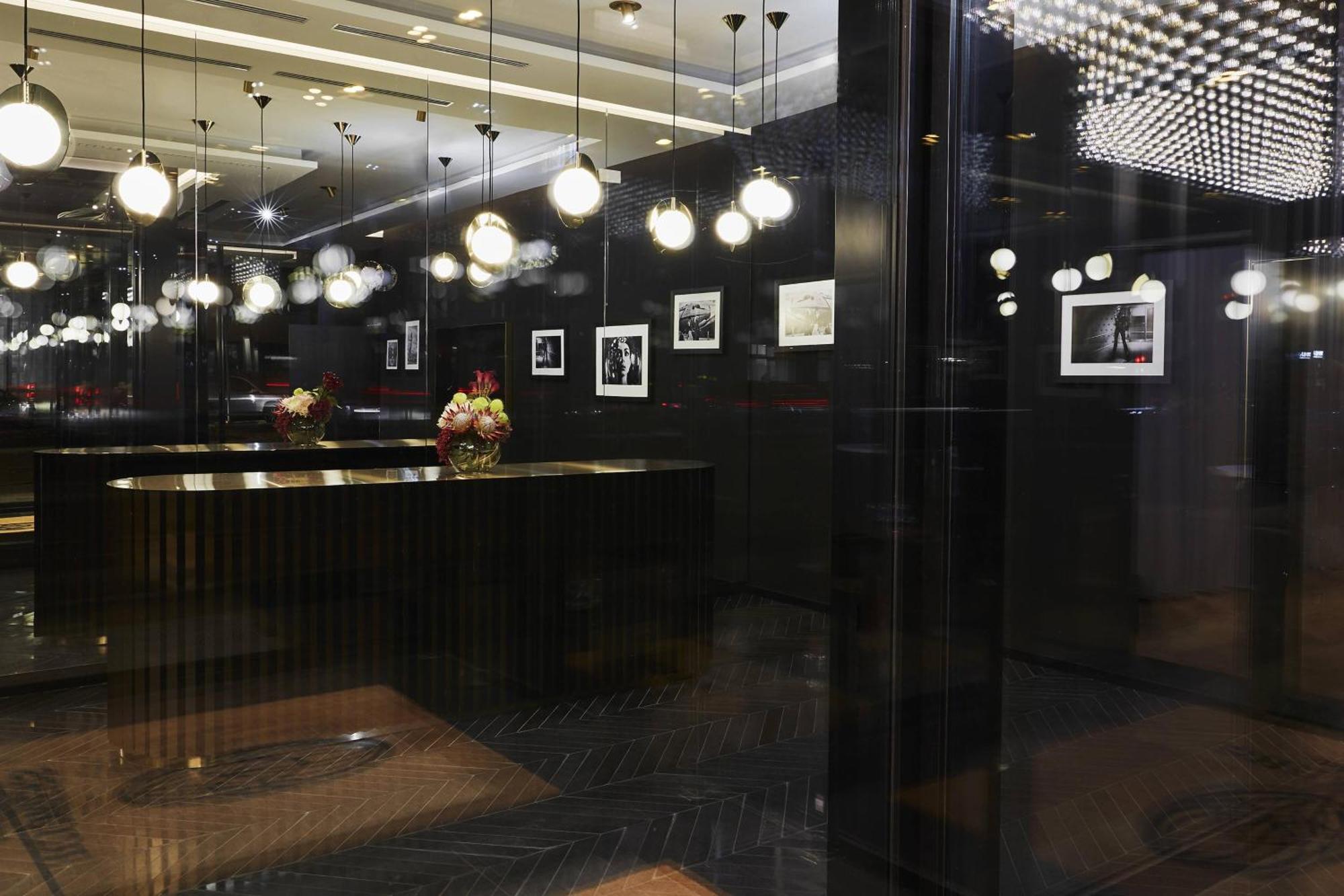 Hotel Roomers Munich, Autograph Collection