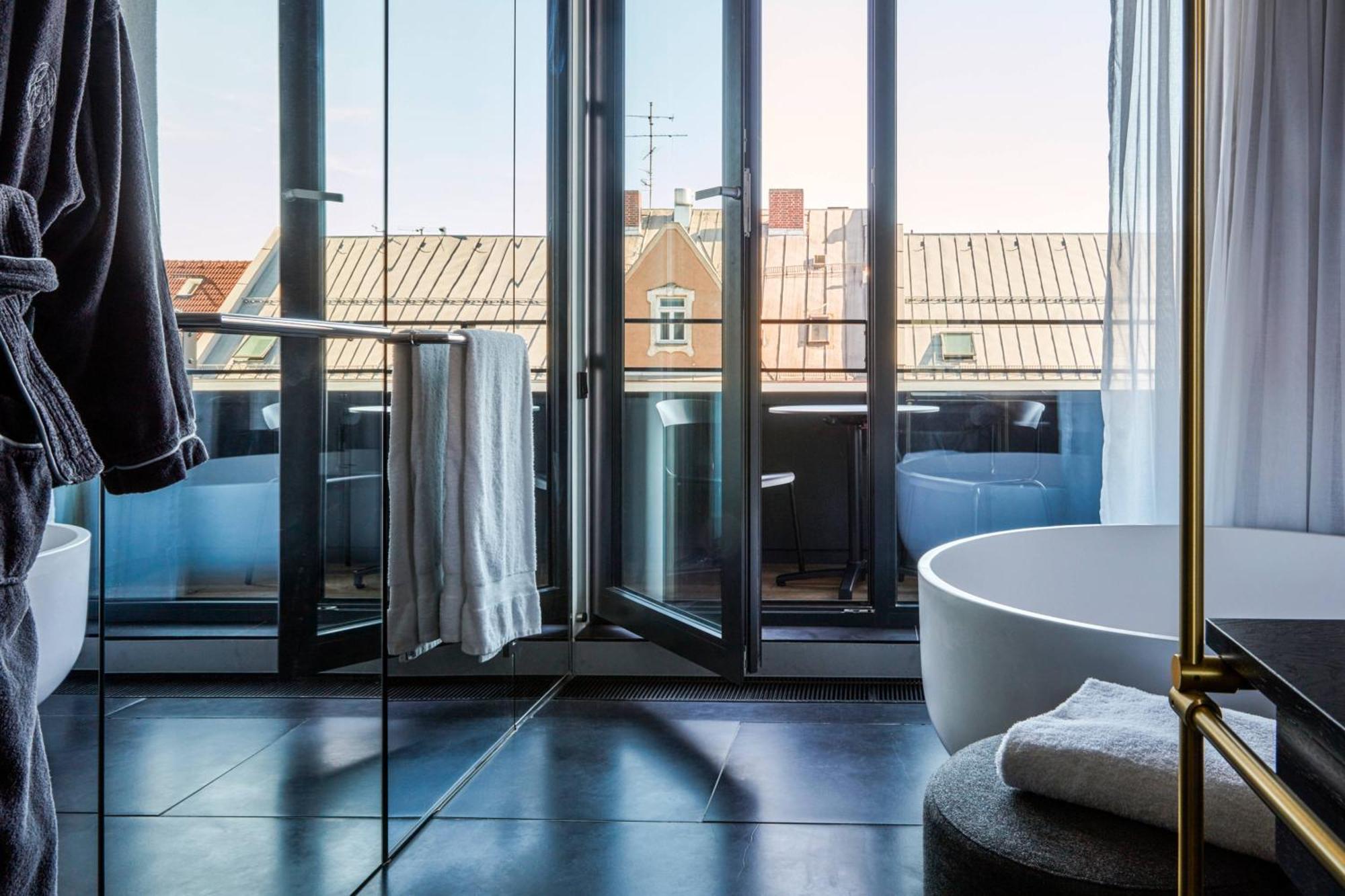 Roomers Munich, Autograph Collection 5*